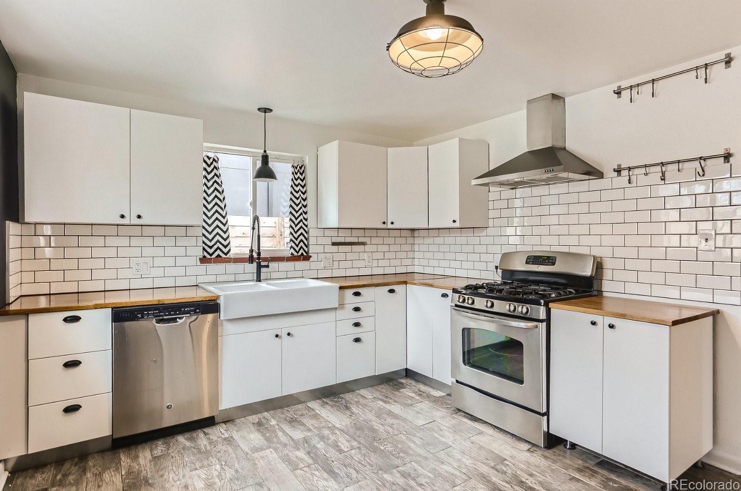 4221 Mariposa St, Denver CO  80211-2530 exterior