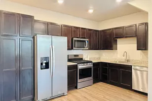 1070 Oak Cir, Denver, CO 80215 - Photo 2