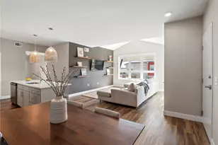 210 S Cherrywood Dr, Lafayette, CO 80026 - Photo 2