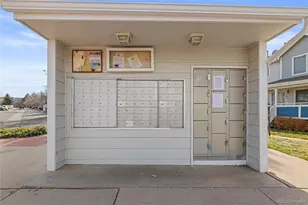 1301 S Cathay Ct, Aurora, CO 80017 - Photo 32