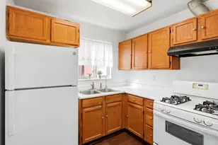 3445 Dahlia St, Denver, CO 80207 - Photo 8
