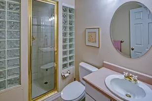 2545 E Kentucky Ave, Denver, CO 80209 - Photo 38