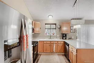 2856 W Bryant Pl, Littleton, CO 80120 - Photo 4