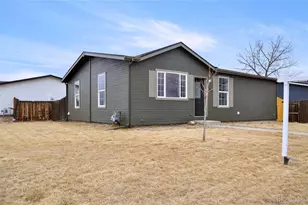 682 Meadowlark Ln, Brighton, CO 80603 - Photo 2