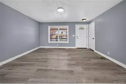 5881 S Quatar Circle, Centennial, CO 80015 - Photo 8
