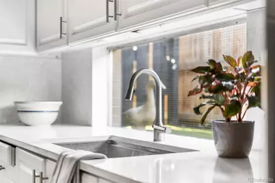 2735 E 7th Avenue Parkway, Denver, CO 80206 - Photo 26