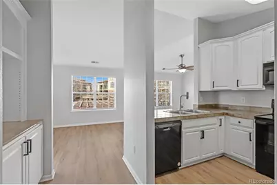 3884 S Dallas Circle #202, Aurora, CO 80014 - Photo 10