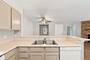 4460 S Pitkin St, Aurora, CO 80015 - Photo 12