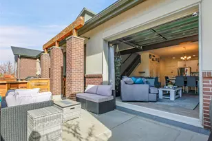 19562 E Sunset Cir, Aurora, CO 80015 - Photo 4