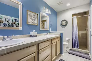 19601 E 53rd Ave, Denver, CO 80249 - Photo 16