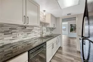 2525 S Dayton Way, Denver, CO 80231 - Photo 14