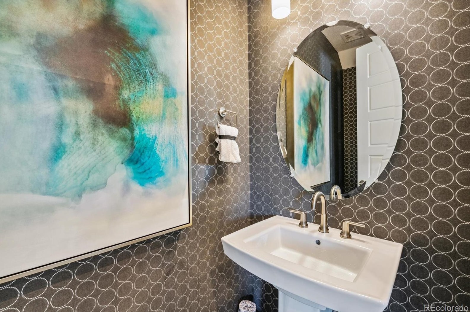 5089 Queen Ct, Littleton CO 80127-3302 exterior