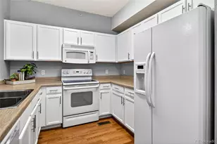 9758 Laredo St, Commerce City, CO 80022 - Photo 10