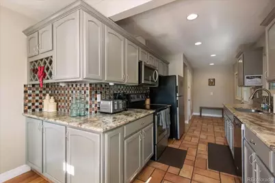 991 E Cottonwood Avenue, Centennial, CO 80121 - Photo 10
