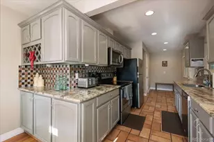 991 E Cottonwood Ave, Centennial, CO 80121 - Photo 10
