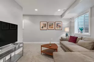 556 Madison St, Denver, CO 80206 - Photo 22