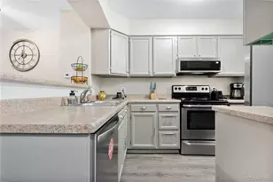 10695 W Dartmouth Ave, Lakewood, CO 80227 - Photo 6