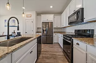 849 N Vandriver Way, Aurora, CO 80018 - Photo 14