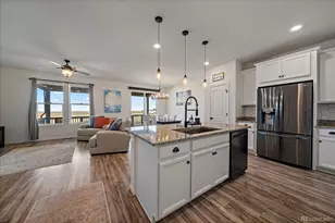 849 N Vandriver Way, Aurora, CO 80018 - Photo 6