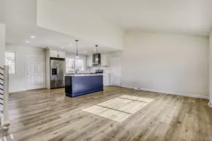 281 W Acoma Dr, Littleton, CO 80120 - Photo 4