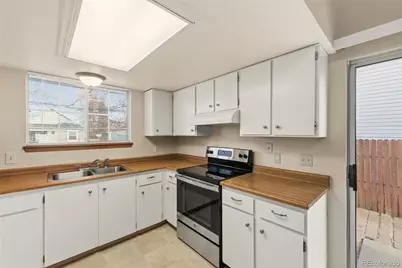 17614 E Temple Drive, Aurora, CO 80015 - Photo 10