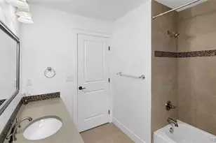 19290 E Evans Pl, Aurora, CO 80013 - Photo 20