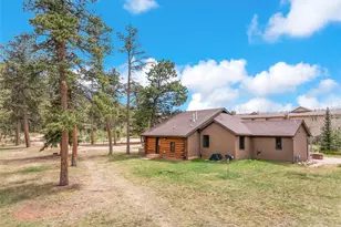 1100 Rampart Range Rd, Woodland Park, CO 80863 - Photo 32