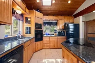 167 Wapiti Ct, Canon City, CO 81212 - Photo 2