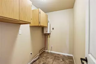 1322 Carriage Dr, Longmont, CO 80501 - Photo 12