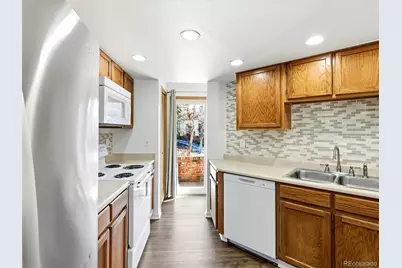 4246 S Granby Street #D, Aurora, CO 80014 - Photo 8