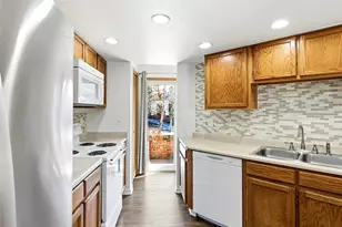 4246 S Granby St, Aurora, CO 80014 - Photo 8