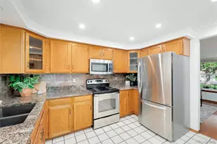 1576 E Nichols Cir, Littleton, CO 80122 - Photo 8