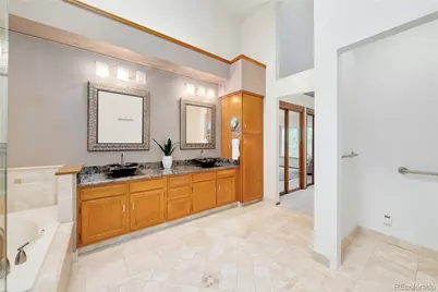 1576 E Nichols Circle, Littleton, CO 80122 - Photo 22