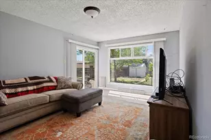 920 Central Ct, Pueblo, CO 81003 - Photo 6