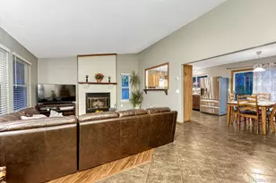 540 Snowy Owl Pl, Highlands Ranch, CO 80126 - Photo 8