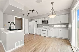 4486 Lyndenwood Point, Highlands Ranch, CO 80130 - Photo 12