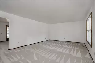 10622 W Dakan Mountain, Littleton, CO 80127 - Photo 4