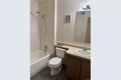 1850 S Pitkin Circle #B, Aurora, CO 80017 - Photo 4