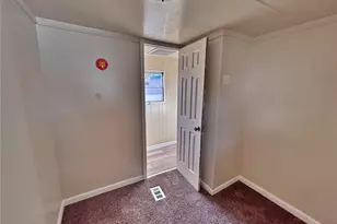 220 Mount View Ln, Colorado Springs, CO 80907 - Photo 16