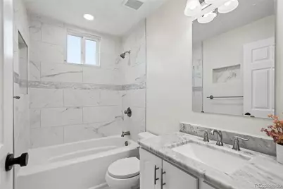 993 S Oakland Court, Aurora, CO 80012 - Photo 10