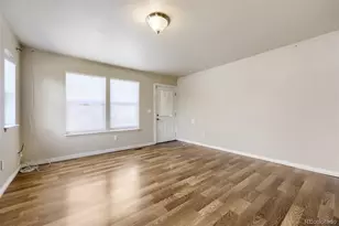 1852 Eagle St, Aurora, CO 80011 - Photo 4