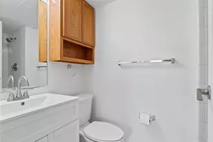 2225 Buchtel Blvd, Denver, CO 80210 - Photo 10