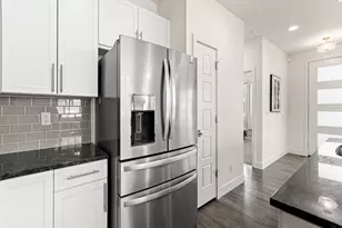 19515 E Sunset Cir, Aurora, CO 80015 - Photo 8