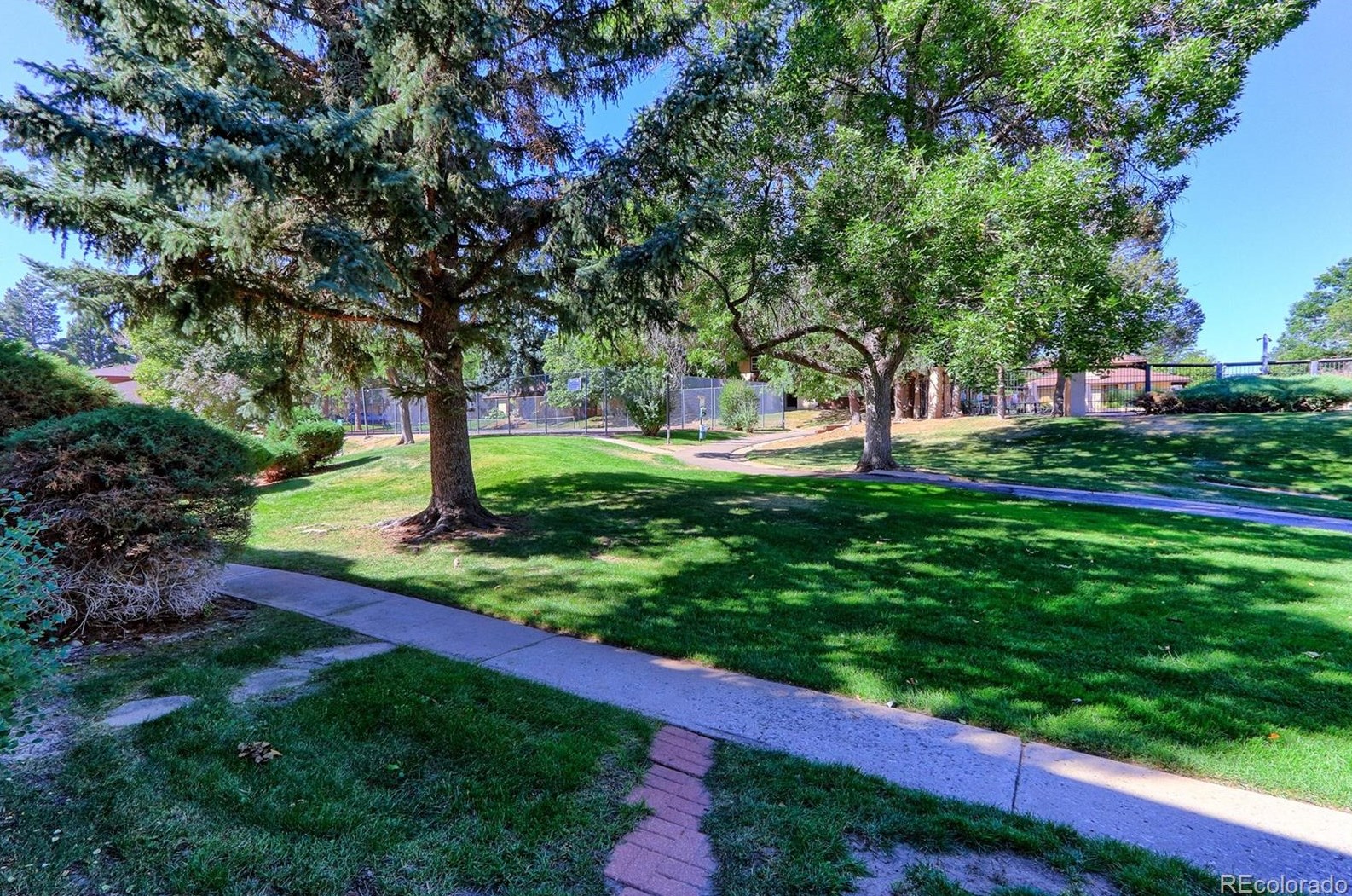 15125 Jefferson Pl, Denver, CO 80014-4077