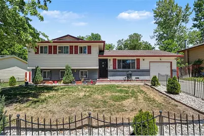 11239 E Center Avenue, Aurora, CO 80012 - Photo 2