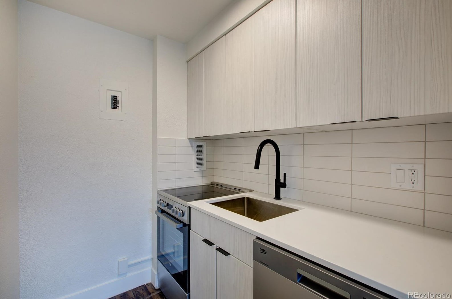 1295 Race St #206, Denver, CO 80206