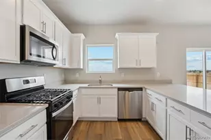 48240 Shetland Dr, Bennett, CO 80102 - Photo 6