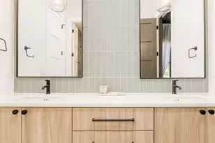 1074 S Cook St, Denver, CO 80209 - Photo 28