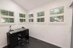 11 W Ellsworth Ave, Denver, CO 80223 - Photo 8