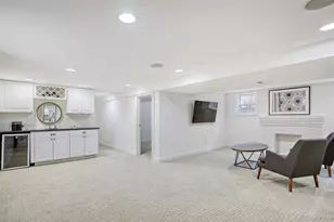 860 S Vine St, Denver, CO 80209 - Photo 28